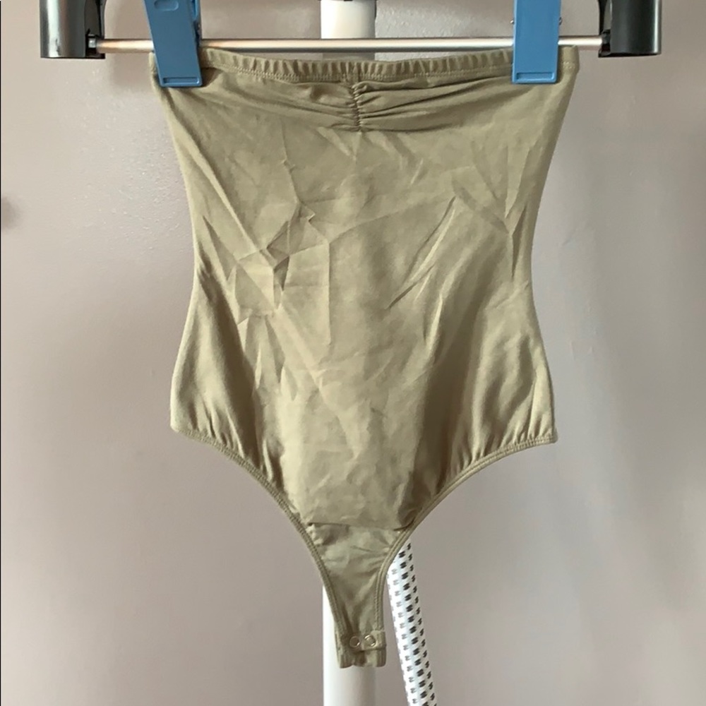 NWT F21 Strapless Bodysuit